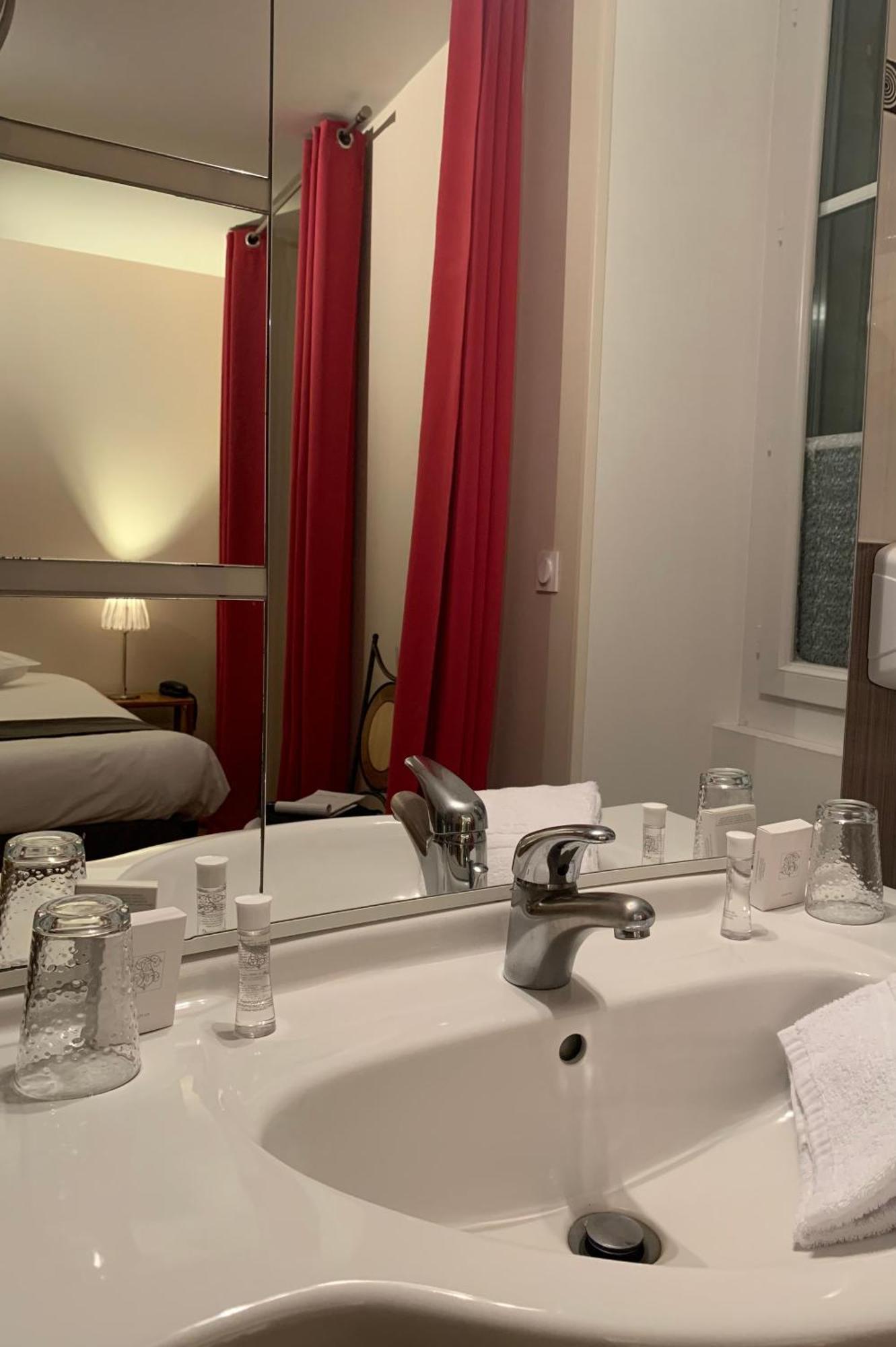 Auberge Du Porche Blaye Eksteriør billede
